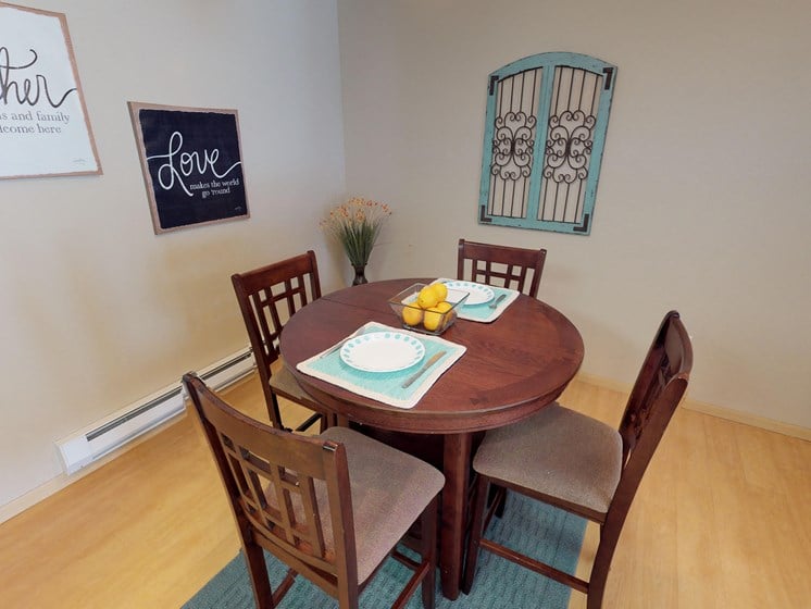 dining table, dining room